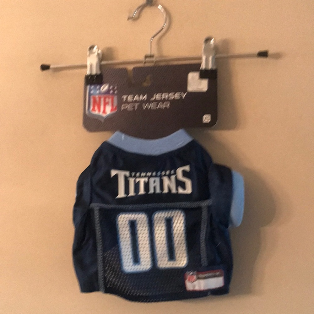NFL  Dog Jersey Tennessee Titans Size XS NWT